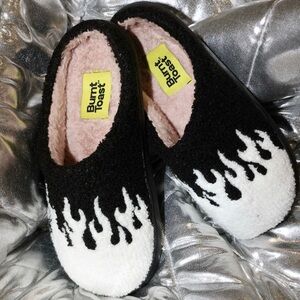Burnt Toast the Label slippers